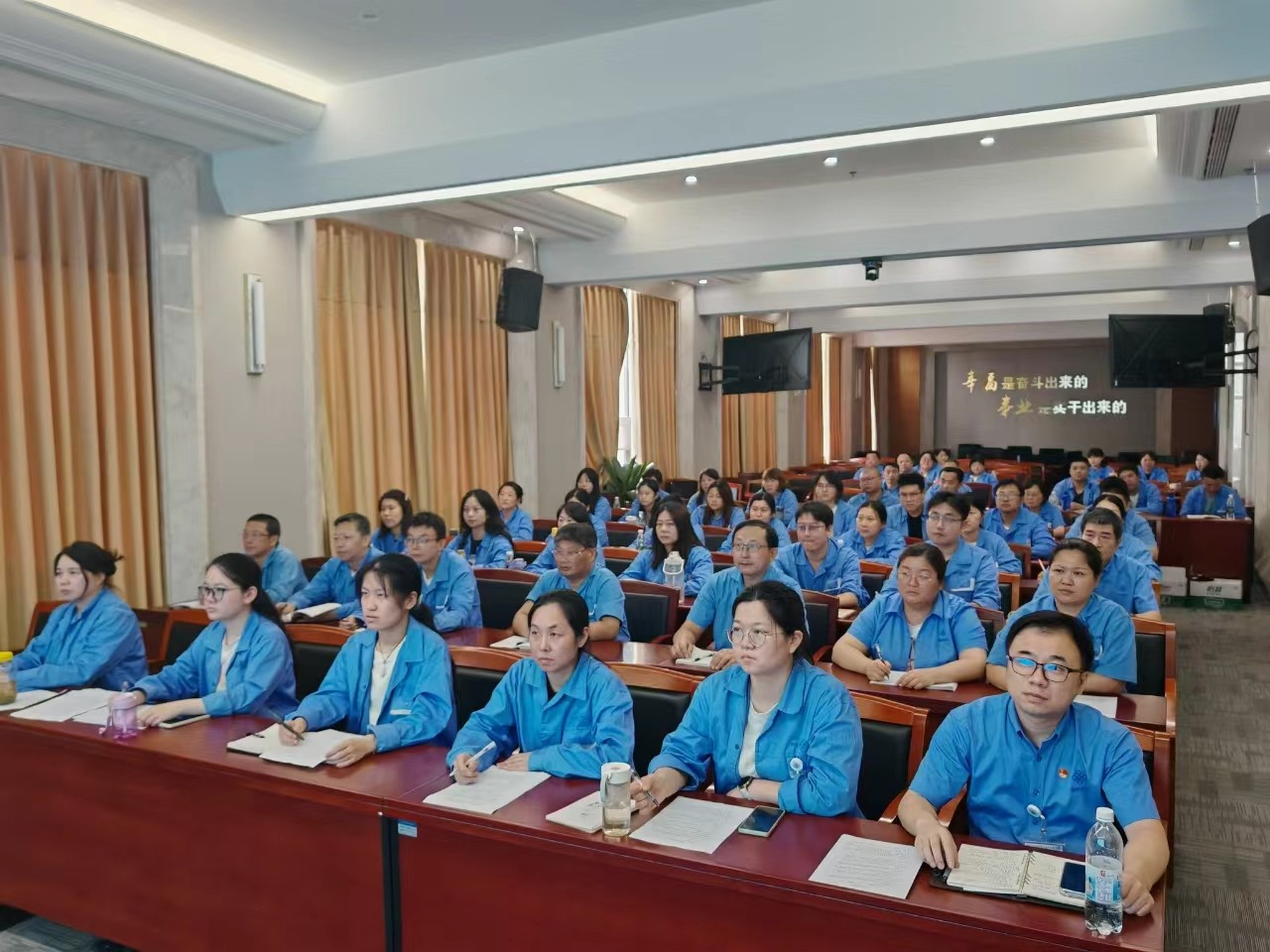 06479c75e9c8cdffdf18b9ce45d9dcb9.jpg 06479c75e9c8cdffdf18b9ce45d9dcb9.jpg